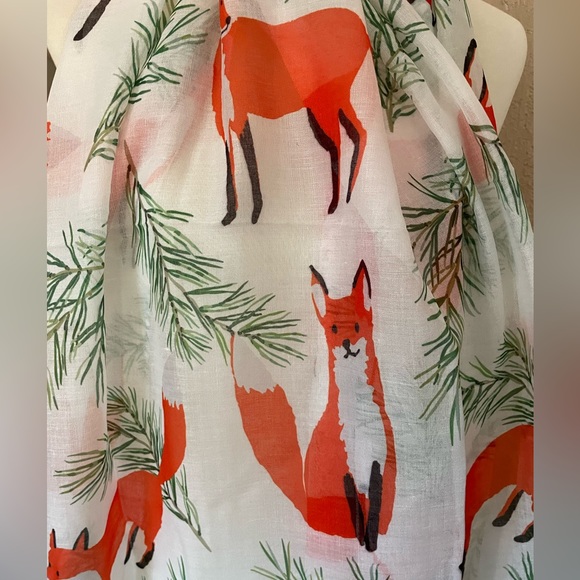 Fox Scarf - Picture 3 of 3